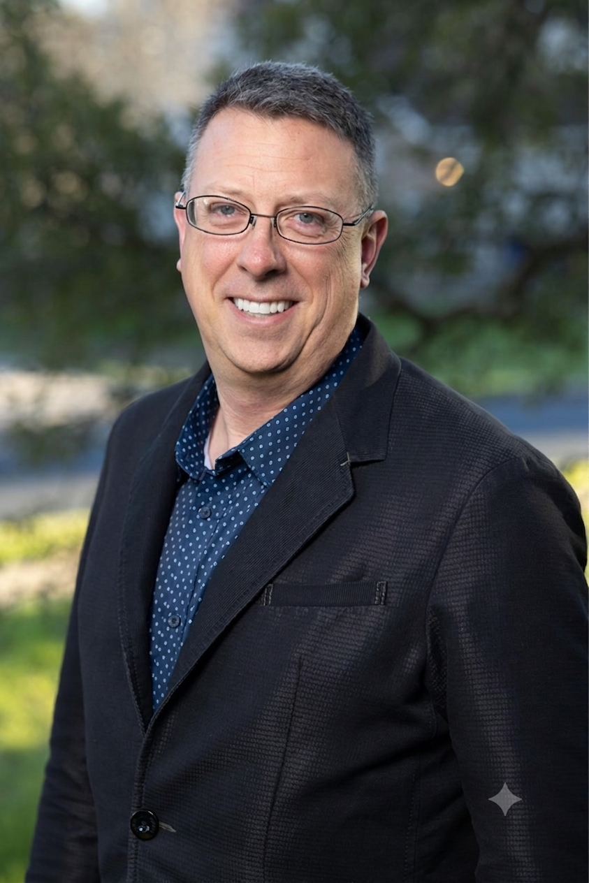 Portrait of Chris Linger